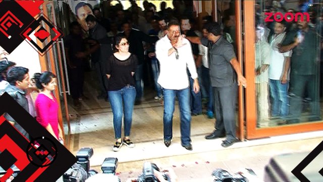 Bollywood stars at Sanjay Dutt's residence - Bollywood News - #TMT