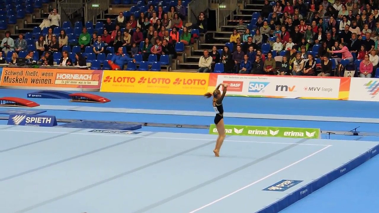Katharina Bernhardt - Boden - DJM 2013 Mehrkampf