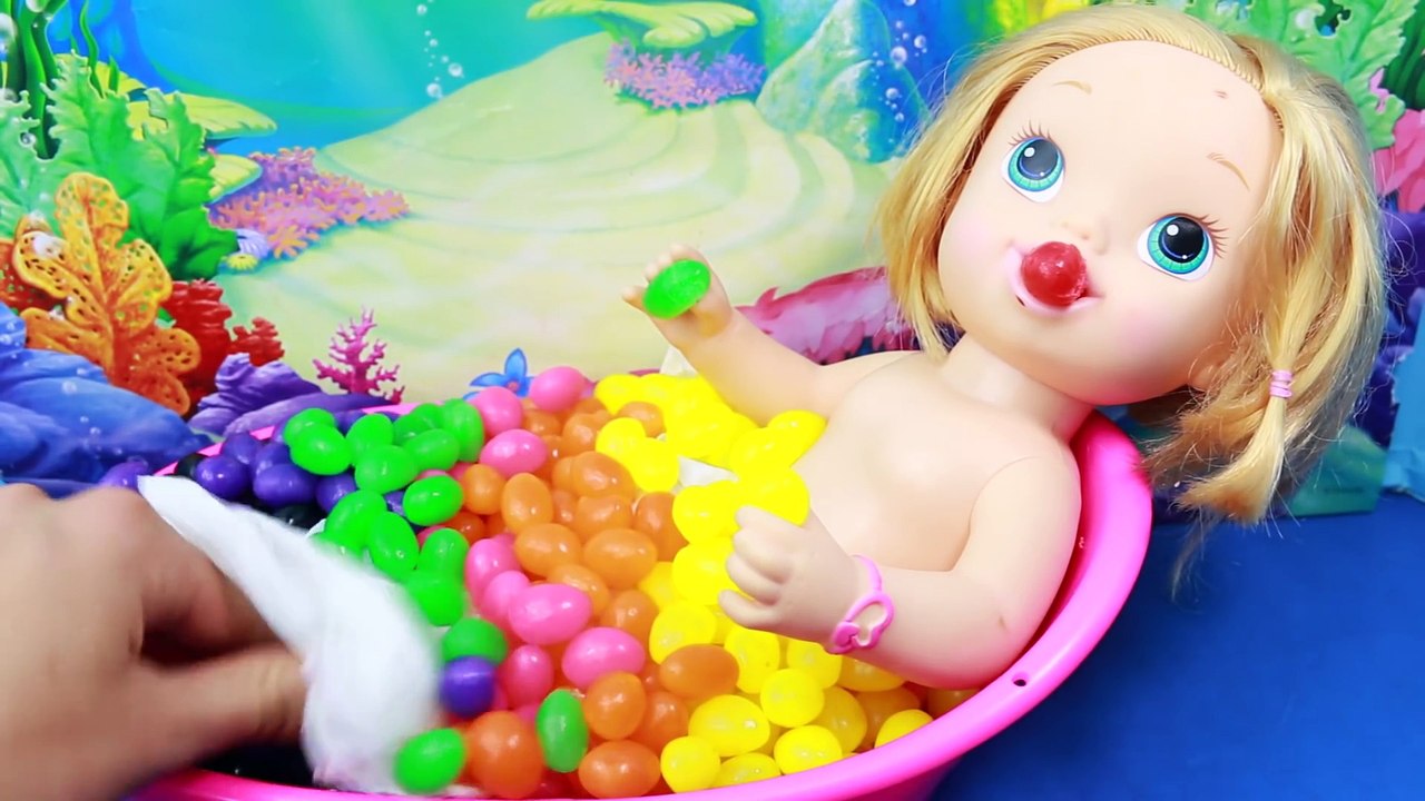 CANDY SURPRISE BATH Rainbow BABY ALIVE Bath Jelly Beans Candy Rainbow Learn Spelling Colors Toys