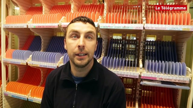 Guipavas (29). Des facteurs roulent en trois-roues électriques