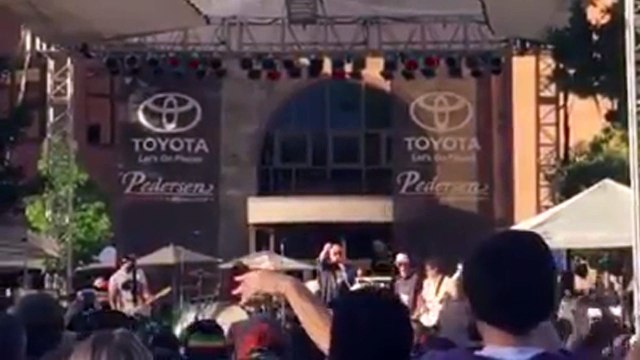 Smash Mouth Singer Quit Tossing Bread at Us ... You Punk Bitches