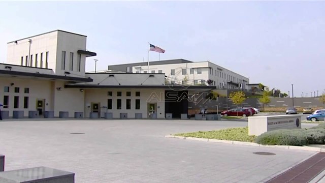 Simbolet etnike dhe fetare, SHBA e BE bëjnë thirrje për respekt të ndërsjellë