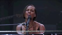 Alicia Keys - Fallin' (Live at iTunes Festival 2012)