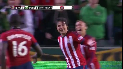 GOAL Erik 'Cubo' Torres scores off a dangerous cross from Barrera