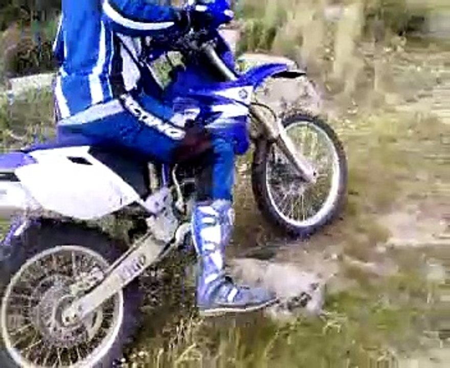 Yamaha subiendo castillo burguillos