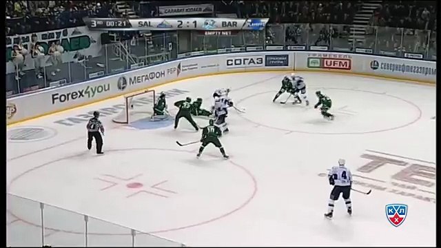 Уппер сравнивает счет за 10 секунд до конца - Upper ties the game 10 sec to go