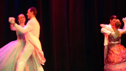 Valses de Vienne par Revue et Coryphée