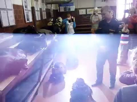 Как одевается пожарный за 20 секунд