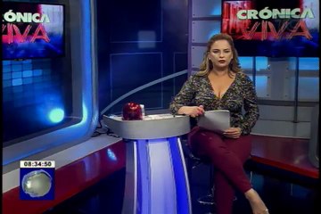 Crónica Viva – Vehículo gira en avenida sin percatarse que vienen otros autos