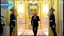 Vladimir Putins walk: the gunslinger gait