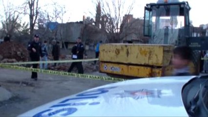 İş Makinesinin Altında Kalan Çocuk Öldü