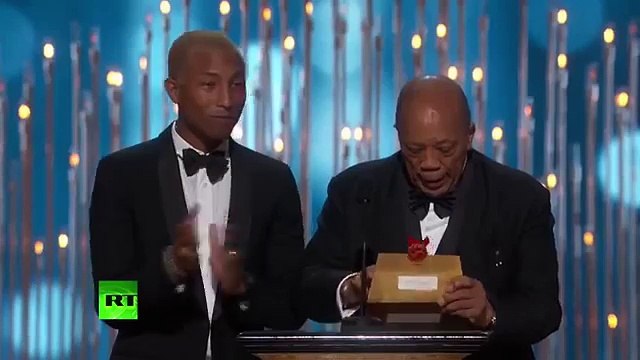 Ennio Morricone wins Oscar for score on Quentin Tarantinos The Hateful Eight