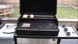 How to grill a hot dog