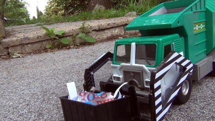 Awesome Tonka Garbage Truck in Homemade Landfill