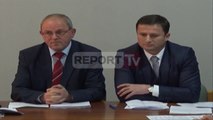 Report TV - Mirditë, diskutimi për paketën fiskale, debate në mbledhjen e Këshillit Bashkiak