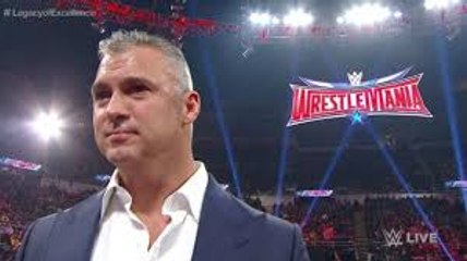 Shane Mcmahon returns and the crowd chanting loud