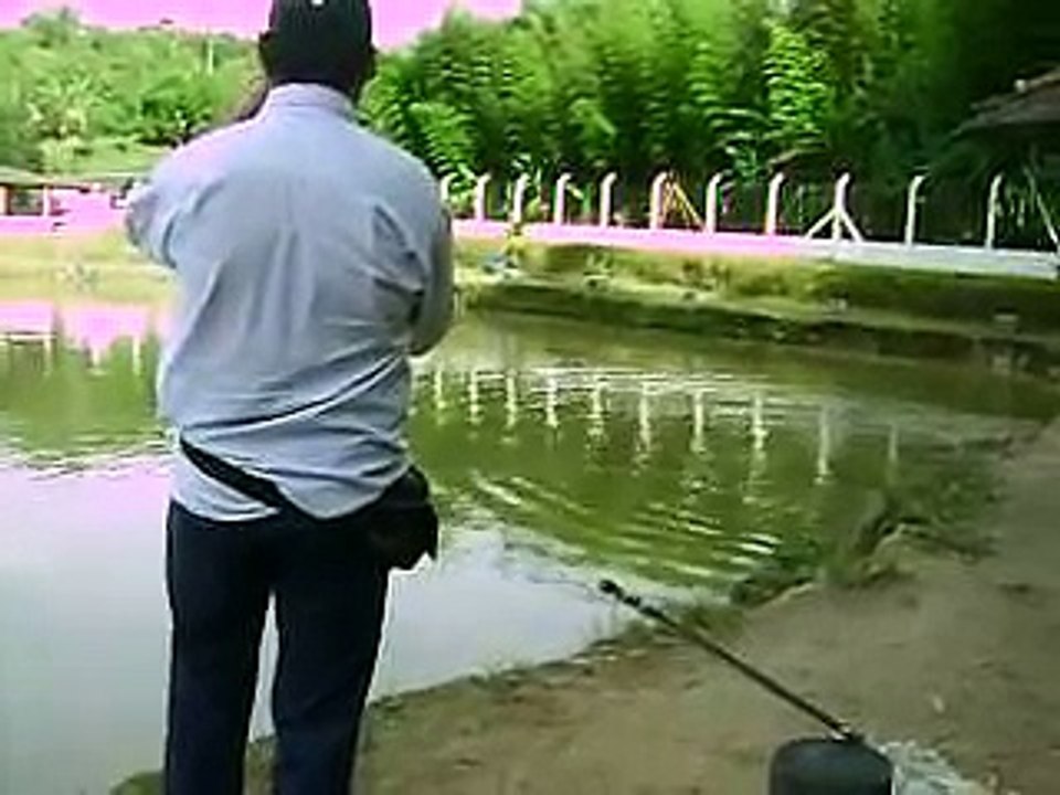 Wanderson no Pesqueiro Peixe Grande com Tambaqui de 10Kg.