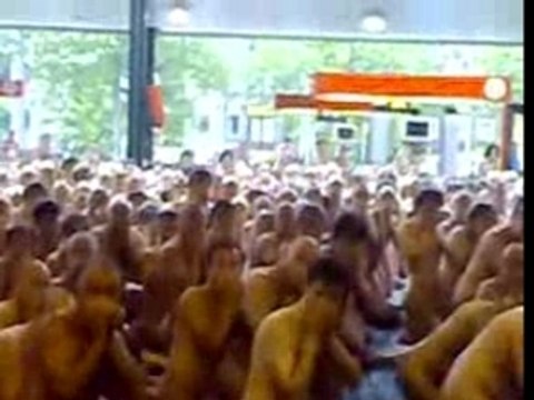 Spencer Tunick à Amsterdam - Go Texaco (4/5)