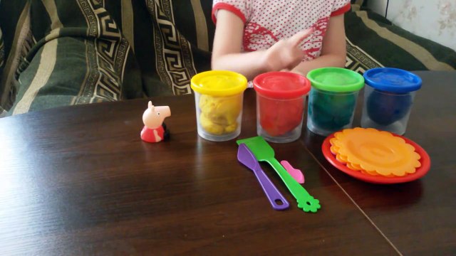 Відео для дітей. Свинка Пеппа готує піццу українською мовою. Свинка Пеппа готовит пиццу