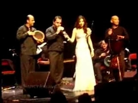 Nancy Ajram Lebanese Folklore beroucha0601.skyblog.com