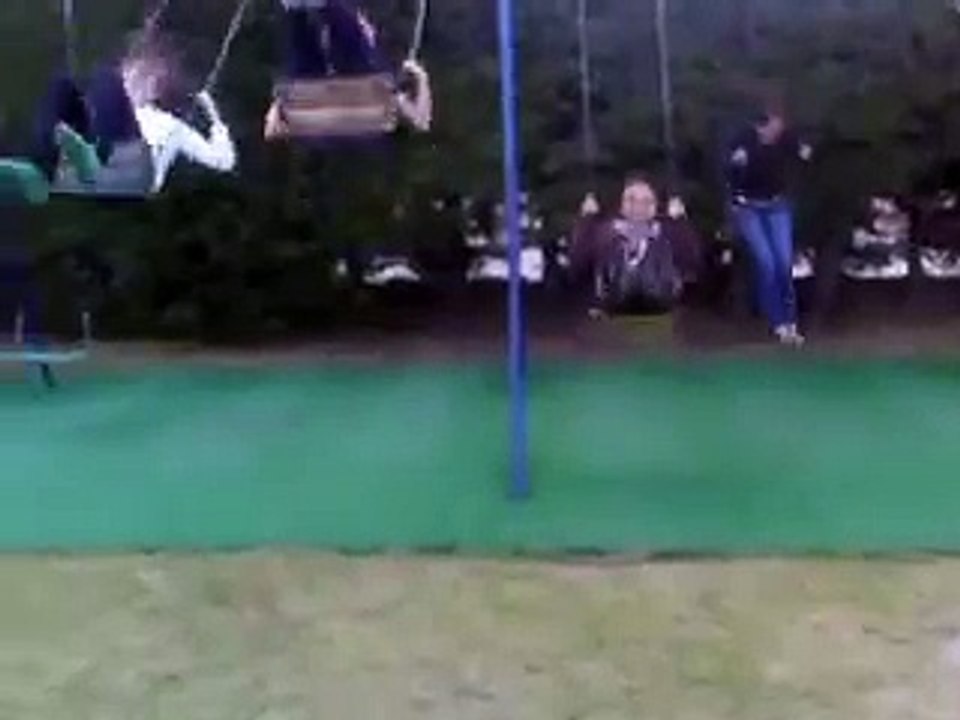 2009 JAMS Asado Niñas Columpio 7