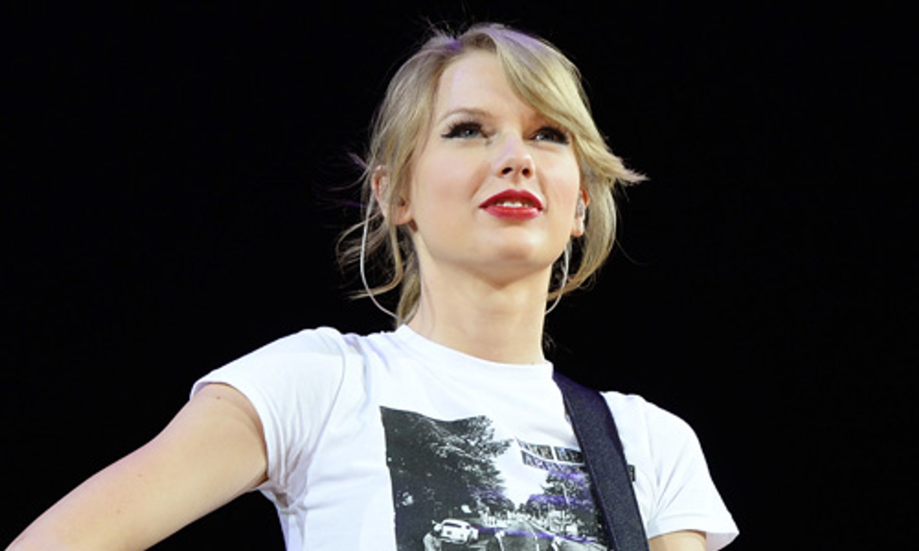 11 Times Taylor Helped Change the World, One Good Deed At a Time