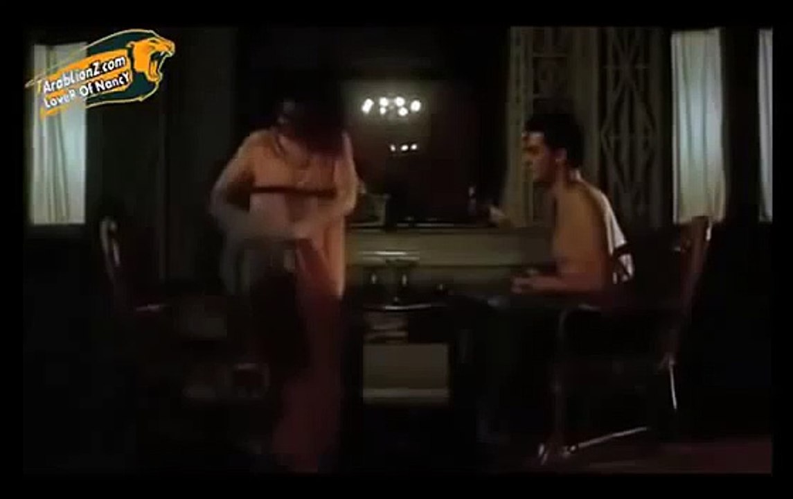 هند صبري تخلع ملابسها وتقف عارية شاهد قبل الخذف