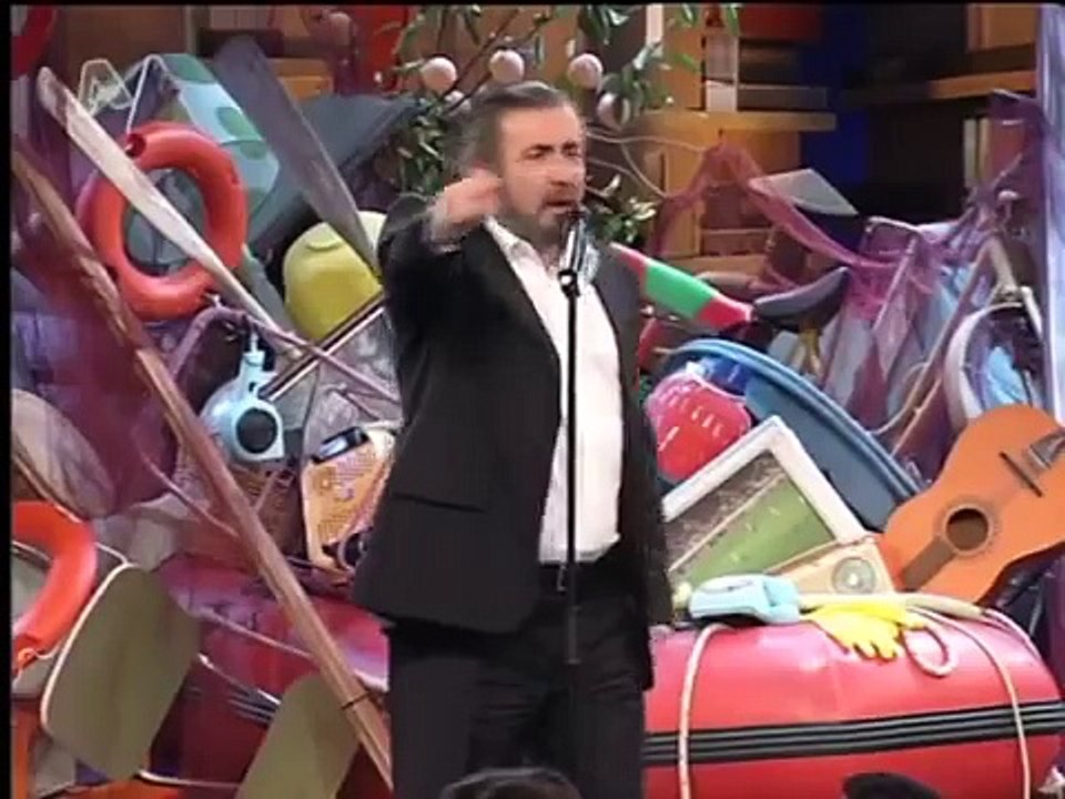 Newsbeast.gr Η αλήθεια για τη φιλική εταιρεία στο Λαζόπουλο