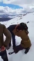 ارحموا من في الأرض يرحمكم من في السماء