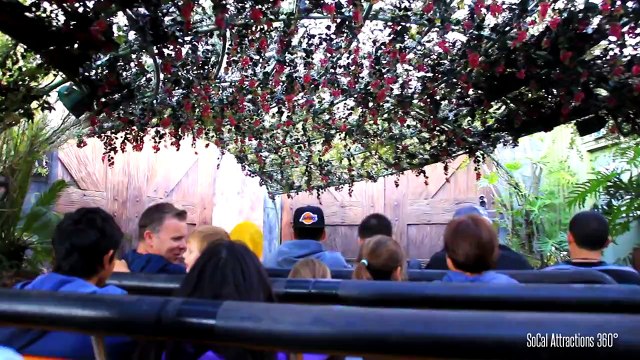 [HD] Jurassic Park Water Ride - Full ride-through - Jurassic Ride - Universal Studios