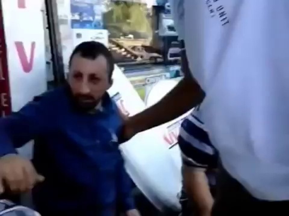 köksal baba yine fena kızdı çıdırdı-2015