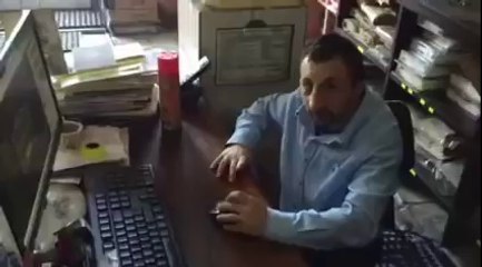 Köksal Baba Bilgisayarda Oyunda -)