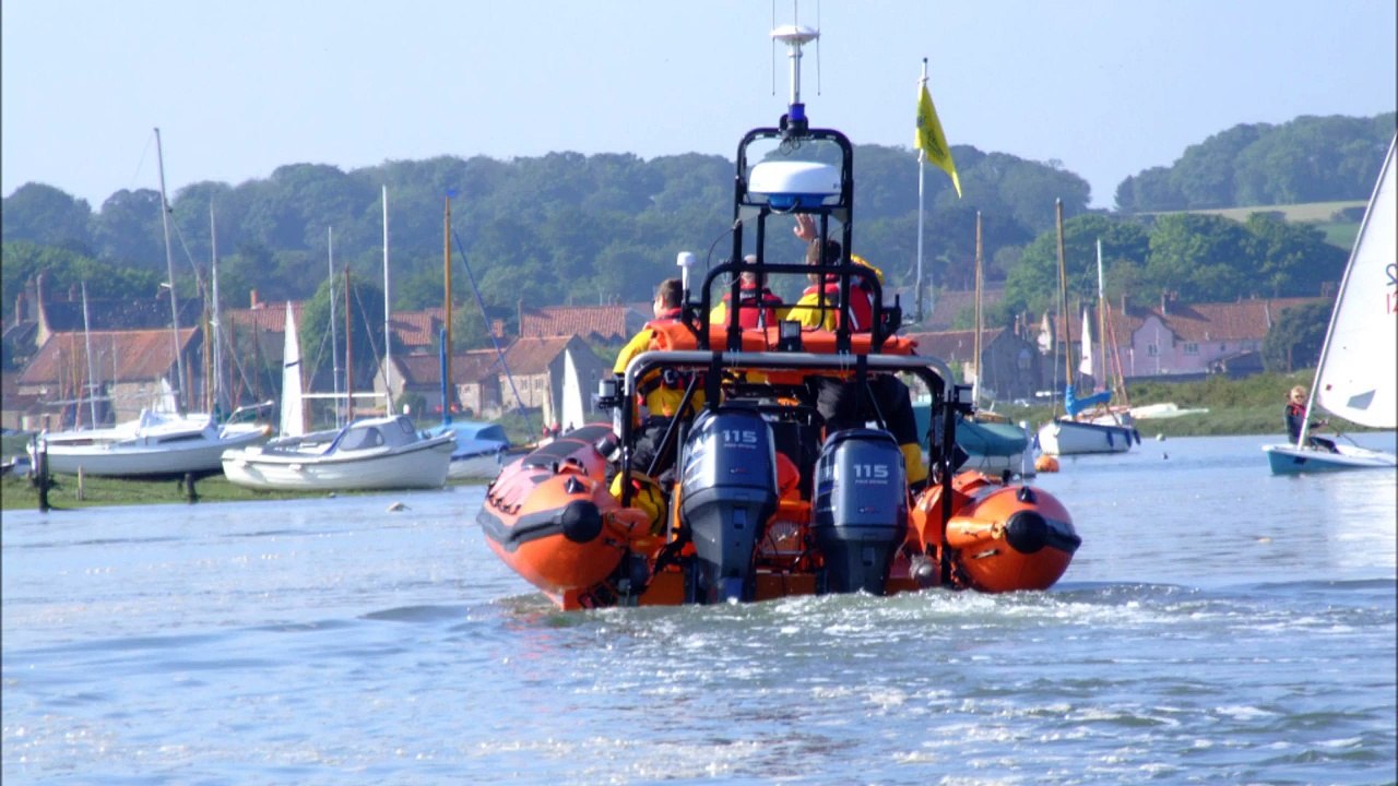 Blakeney Sailing Club RNLI Social Sailing 1 June 2014