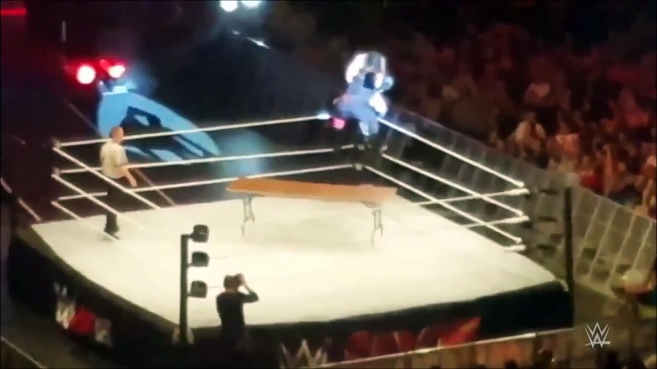 Seth Rollins Injured Dublin Live Event Against Kane 2015