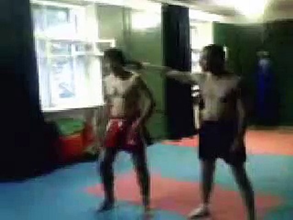 Виктор Карюкин Техника - Угроза огнестрельным оружием