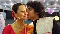 Parna Pethe & Alok Rajwade Get Married | Wedding Pictures & Sangeet Video | Marathi Entertainment