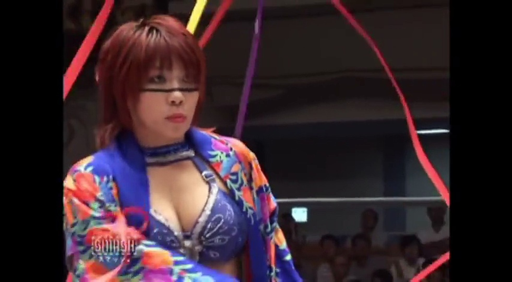 2011.09.08 Kana vs Serena Deeb - SMASH, image size:1962x1080