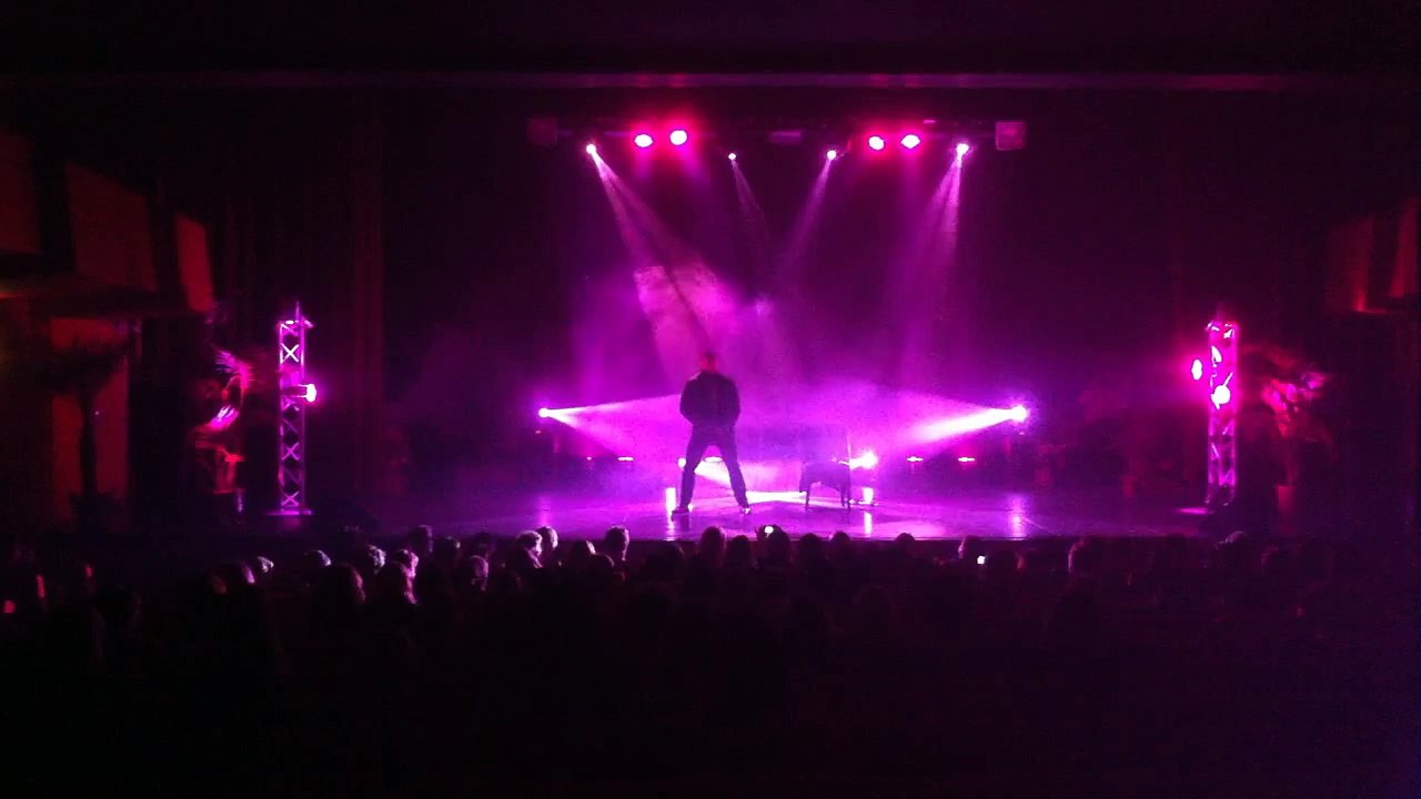 SPECTACLE CHEPENDALES