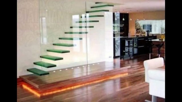 Лестница из стекла