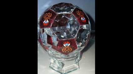 Мяч из стекла