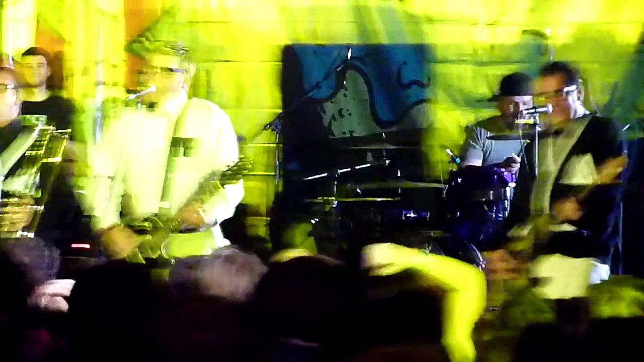 Scooby-Doo, Where Are You! (Theme Song), by Less Than Jake @ The Fest 10 (Gainesville, 2011)