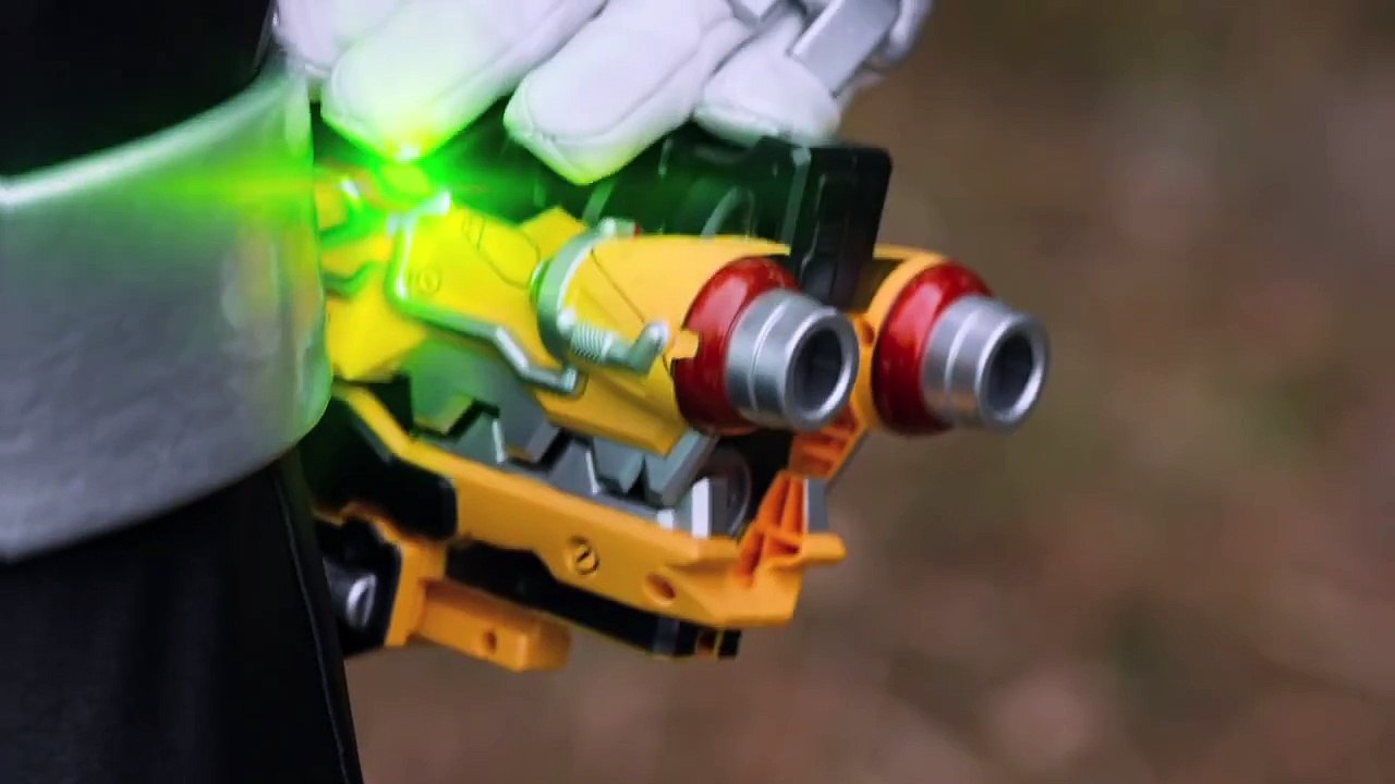 Exclusive Clip Power Rangers Dino Super Charge Roar of the Red Ranger