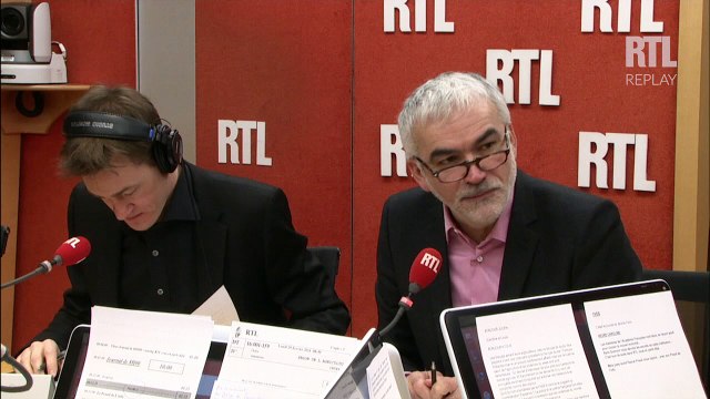 Euro 2016 : 100 jours pour refuser des mariages, poser des RTT... , s'amuse Pascal Praud