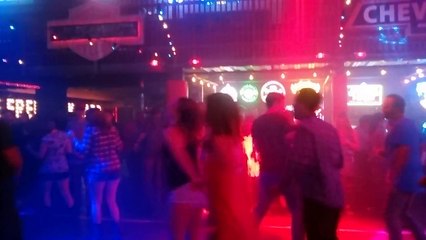 Moonshine Flats - Country Bar