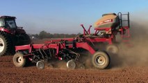 Case IH 310 MAGNUM & 500T Precision Air Drill