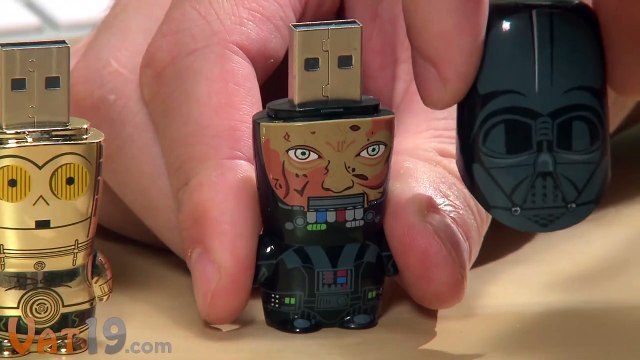 Designer Star Wars Flash Drives Feature Exclusive Goodies