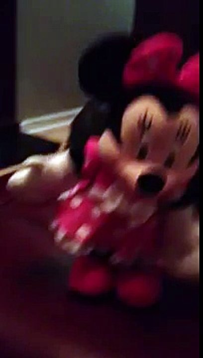 Minnie Mouse Doll Toy Dances to Hot Dog Song