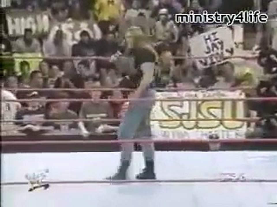 KANE REMOVES MASK AND ITS THE UNDERTAKER