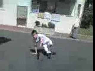 Mn frère tu c jonglé ac 1skète