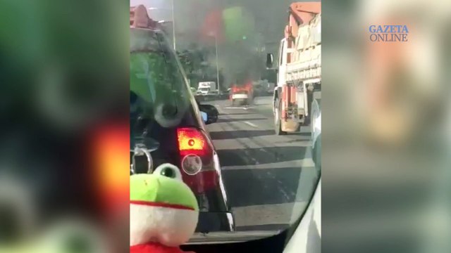 Carro pega fogo na BR 262